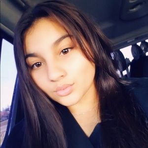 Meet your Posher, Anita